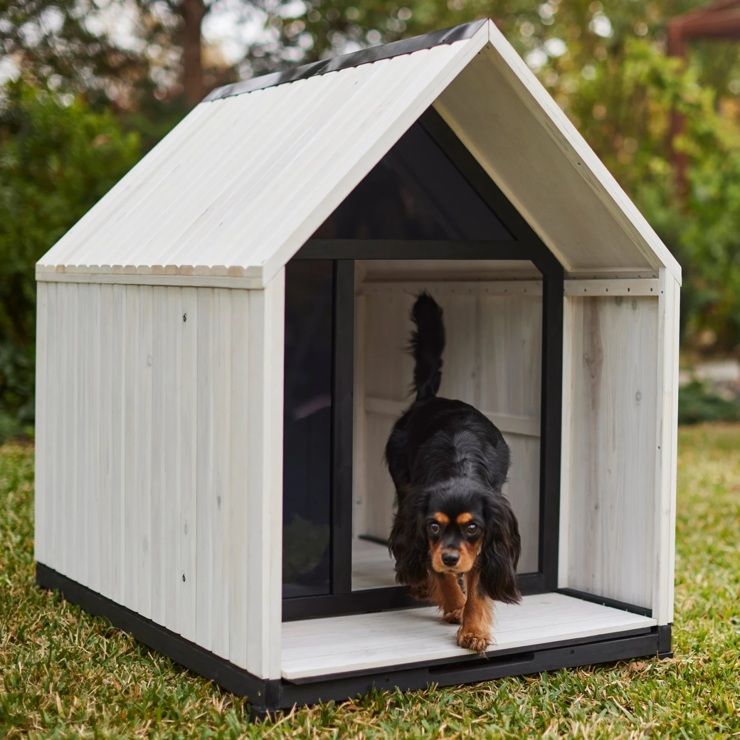 Frisco Classic Wooden Outdoor Dog House 3 Frisco Classic Wooden Outdoor Dog House
